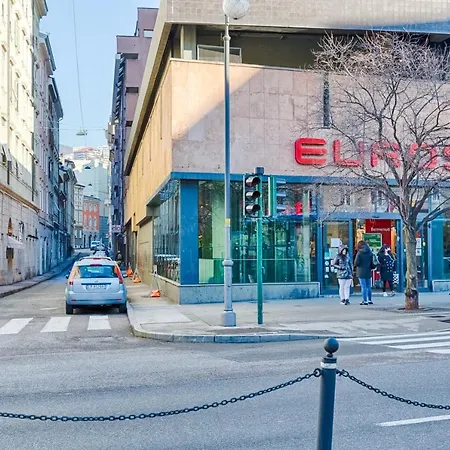 Апартаменты Guesthost - Loft Триест