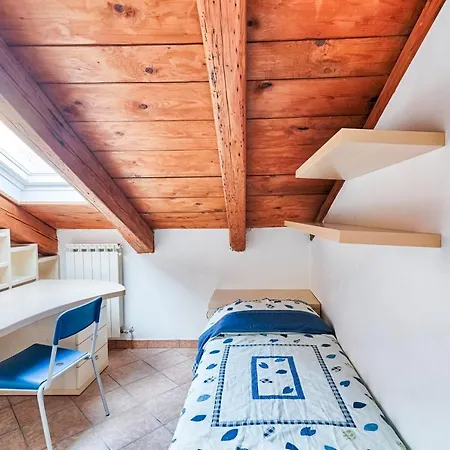 Guesthost - Loft アパート トリエステ