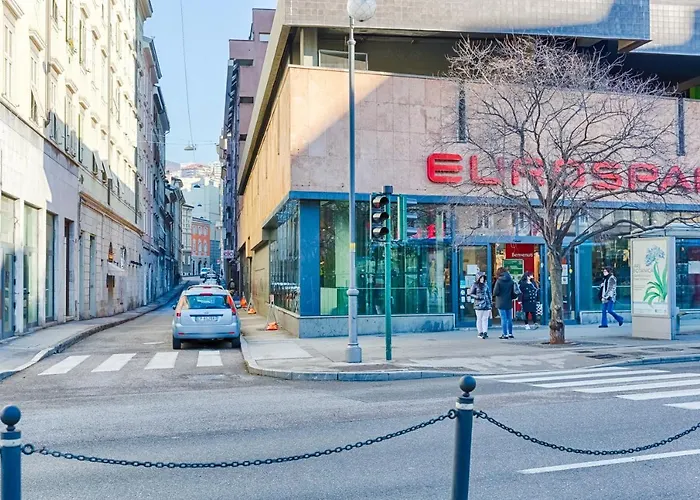 Διαμέρισμα Guesthost - Loft Τεργέστη