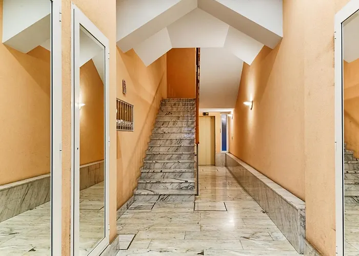 Guesthost - Loft Διαμέρισμα